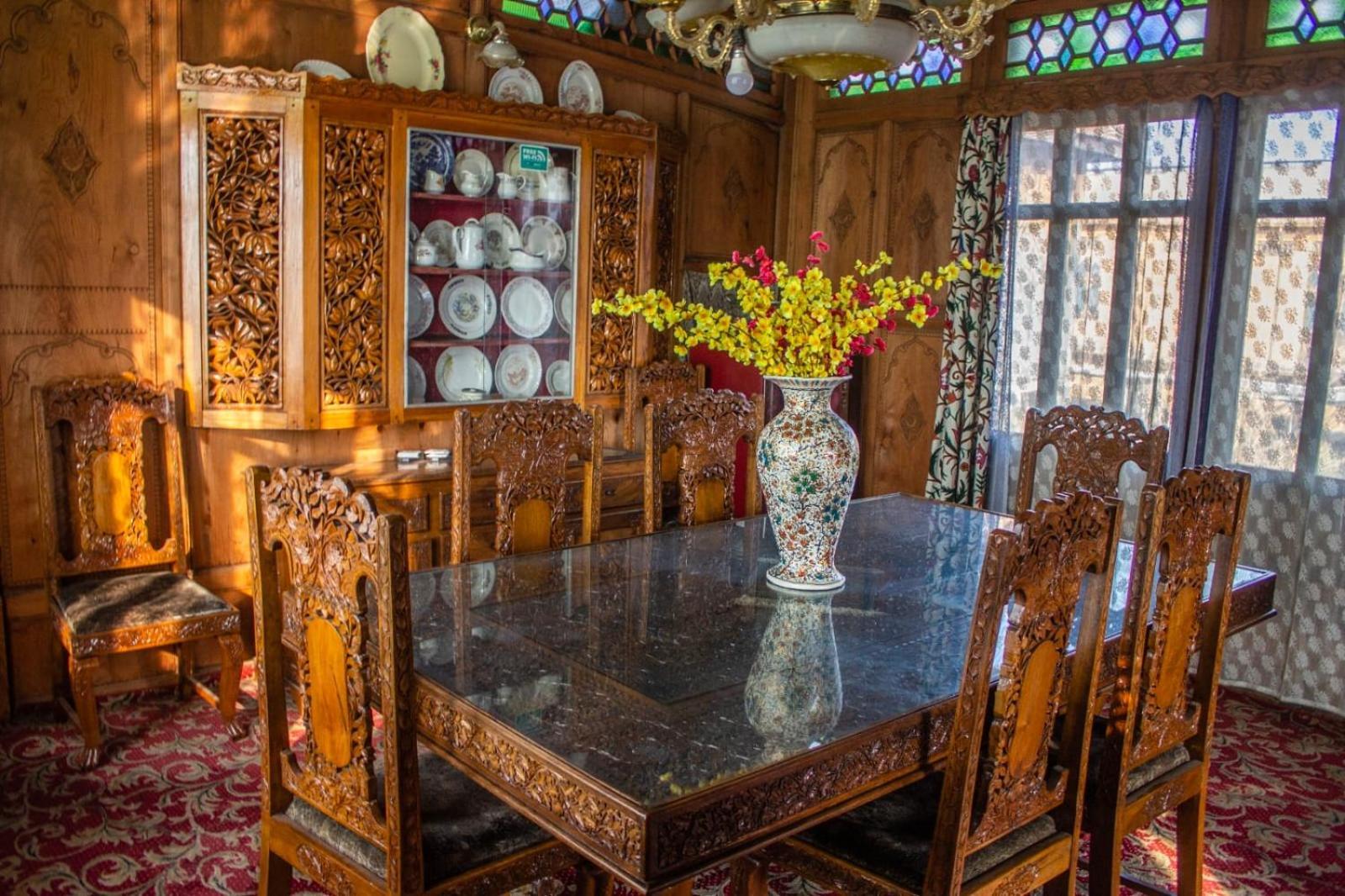 House Boat New Manora Bed & Breakfast Srīnagar Exterior foto