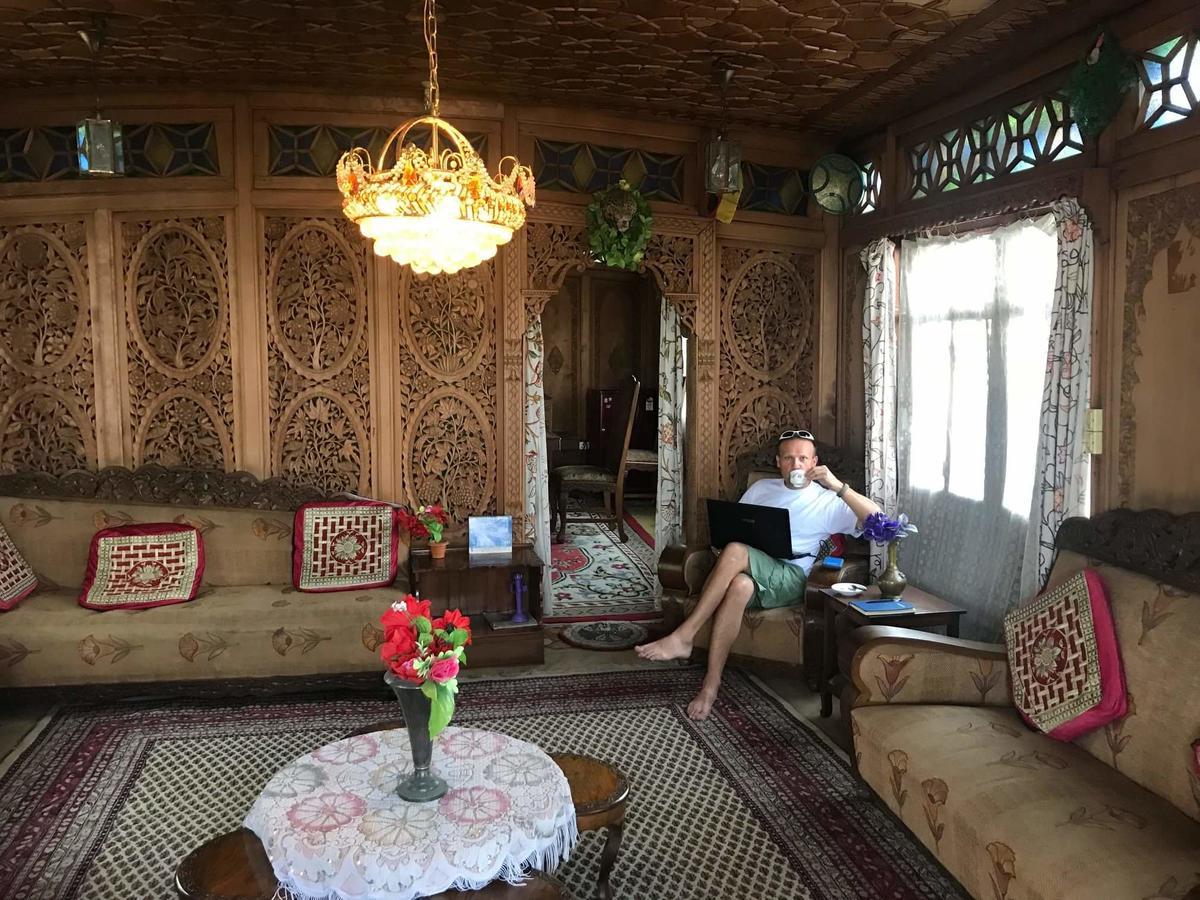 House Boat New Manora Bed & Breakfast Srīnagar Exterior foto